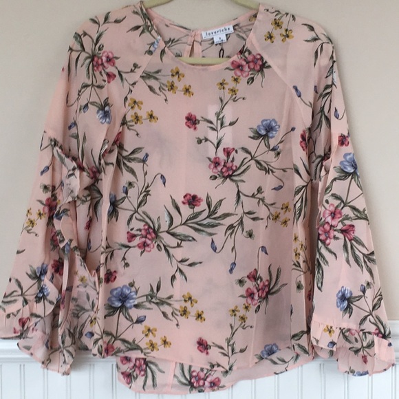 Fluted Sleeve Blush Floral Top - Picture 3 of 5